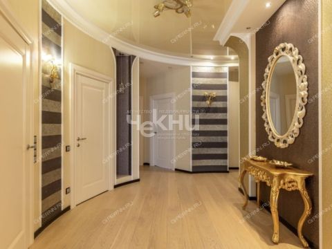 4-komnatnaya-ul-ulyanova-d-7 фото