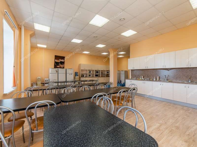 здание под офис на улице Маршала Казакова