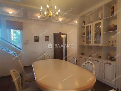 dom-poselok-burevestnik-bogorodskiy-municipalnyy-okrug фото