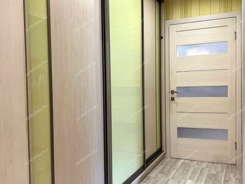 3-komnatnaya-ul-arkadiya-gaydara-d-26 фото