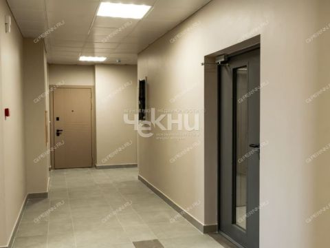 1-komnatnaya-ul-sergeya-akimova-d-50 фото