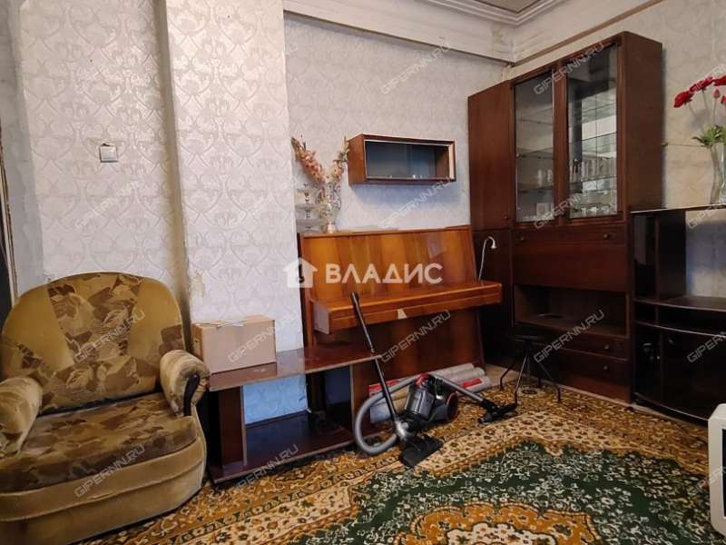 трёхкомнатная квартира на улице Страж Революции дом 7/5