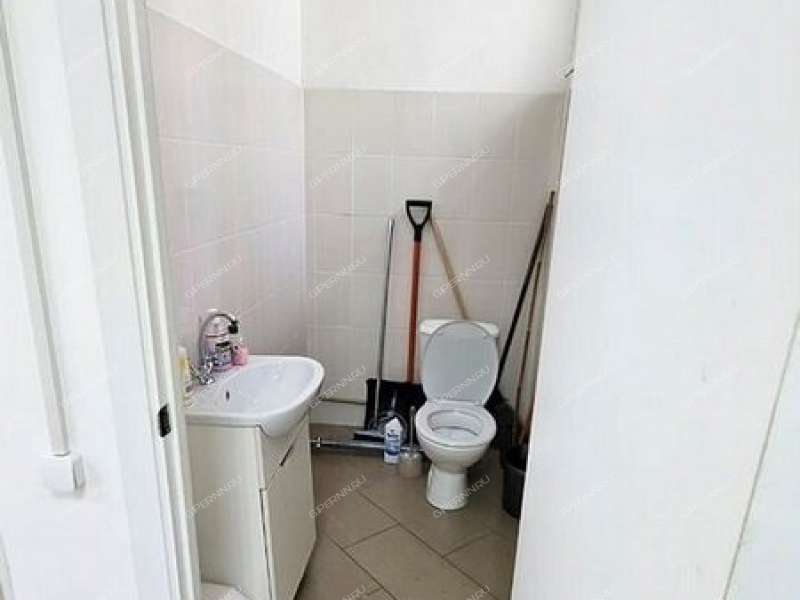 помещение под торговую площадь на улице Героя Рябцева