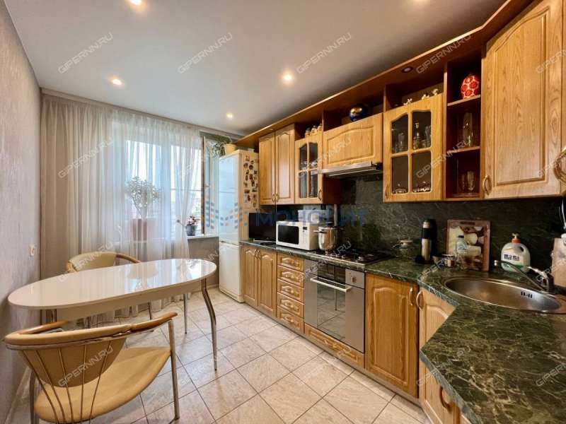 трёхкомнатная квартира на улице Богдановича дом 7