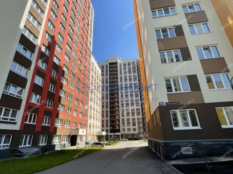 четырёхкомнатная квартира на улице Романтиков дом 13