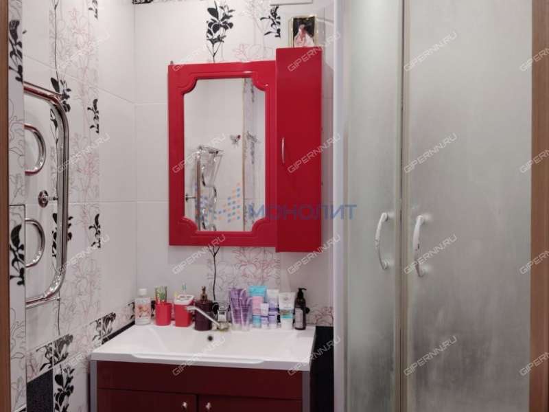 трёхкомнатная квартира на улице Октябрьской Революции дом 45А