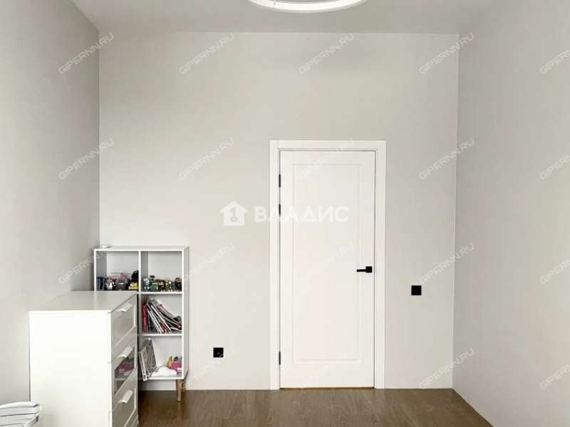 трёхкомнатная квартира на Кстовской улице дом 5 город Кстово