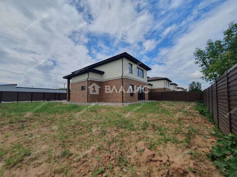 дом на улице Тенистая село Большая Ельня