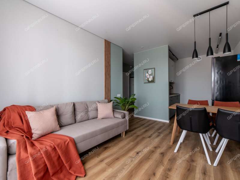 двухкомнатная квартира на улице Александра Хохлова дом 7