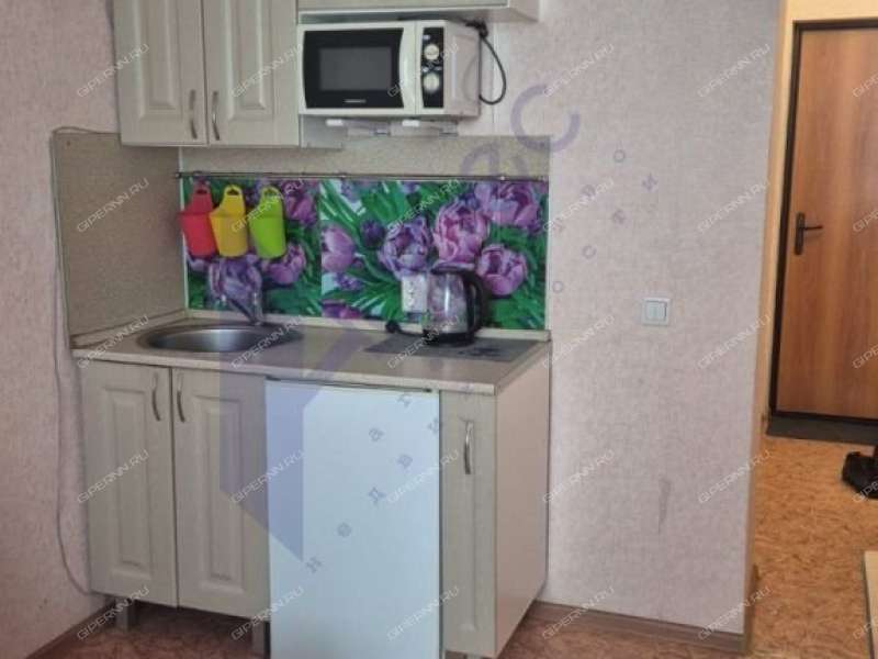 квартира-студия на Бурнаковской улице дом 95