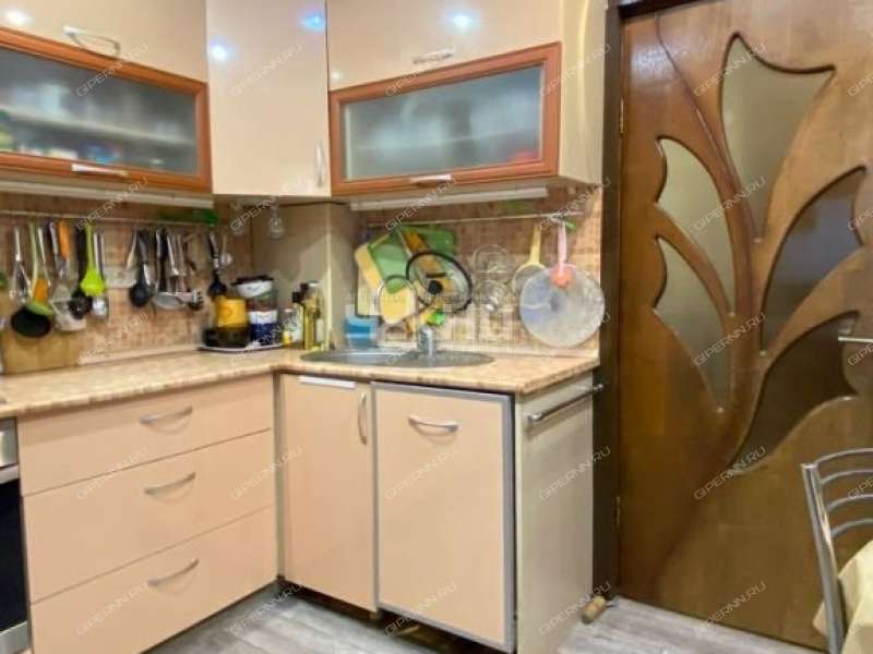 трёхкомнатная квартира на улице Родионова дом 197 к2