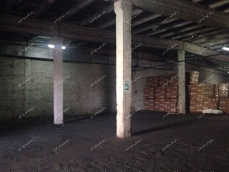 помещение под склад на Кузбасская ул, д.15А