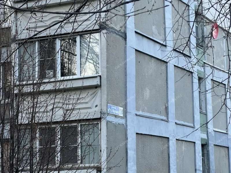 однокомнатная квартира на улице Юлиуса Фучика дом 10  к4