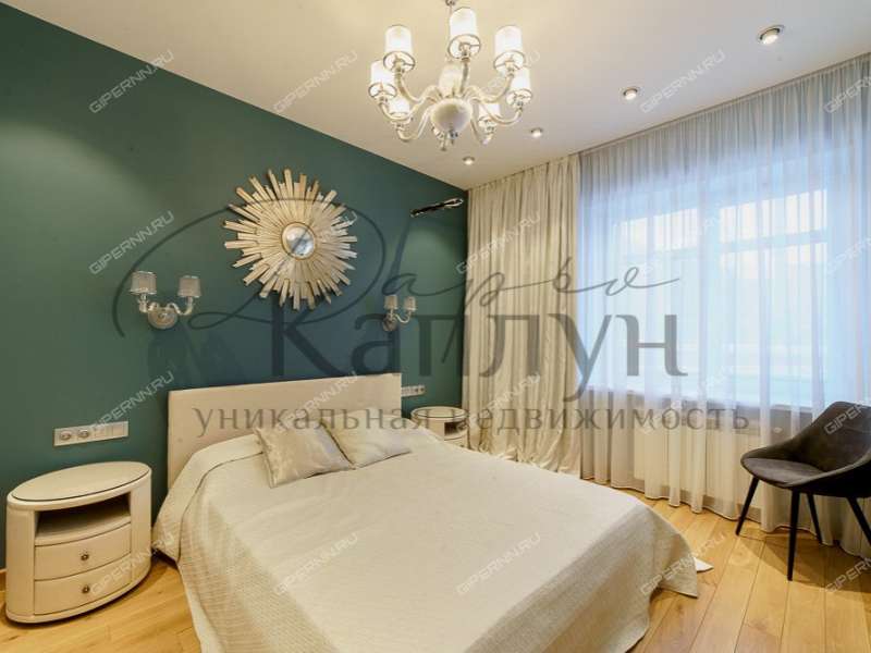 четырёхкомнатная квартира на улице Академика Блохиной дом 7