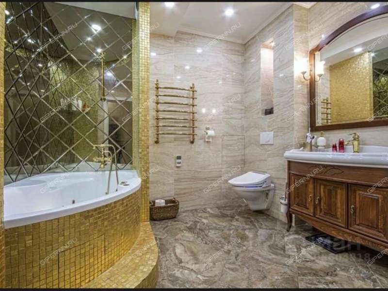 трёхкомнатная квартира на улице Родионова дом 192 к4