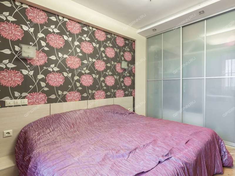 двухкомнатная квартира на улице Июльских Дней дом 19