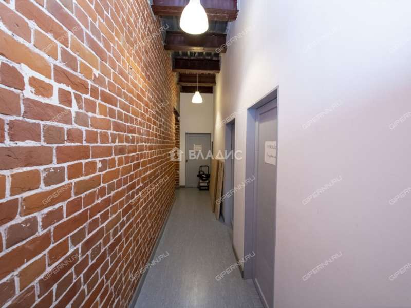помещение под помещение свободного назначения на Большой Покровской улице