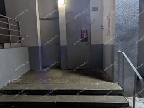 1-komnatnaya-b-r-zarechnyy-d-1 фото