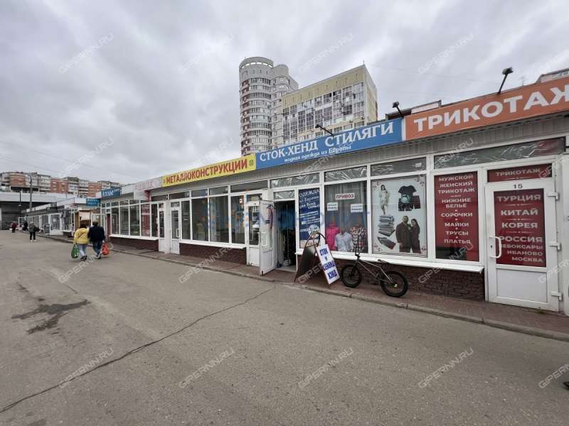 помещение под офис, торговую площадь на улице Плотникова