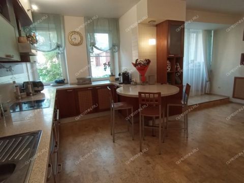 3-komnatnaya-ul-maksima-gorkogo-d-232 фото