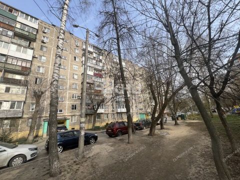 3-komnatnaya-ul-efremova-d-17 фото