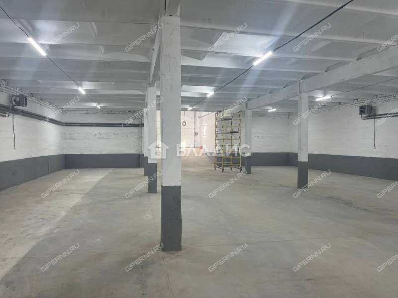 здание под офис, торговую площадь на улице Заслонова