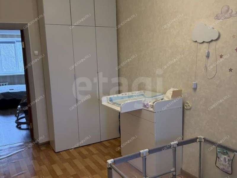 трёхкомнатная квартира на улице Карбышева дом 7