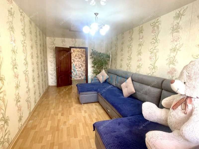 трёхкомнатная квартира на улице Маршала Рокоссовского дом 2