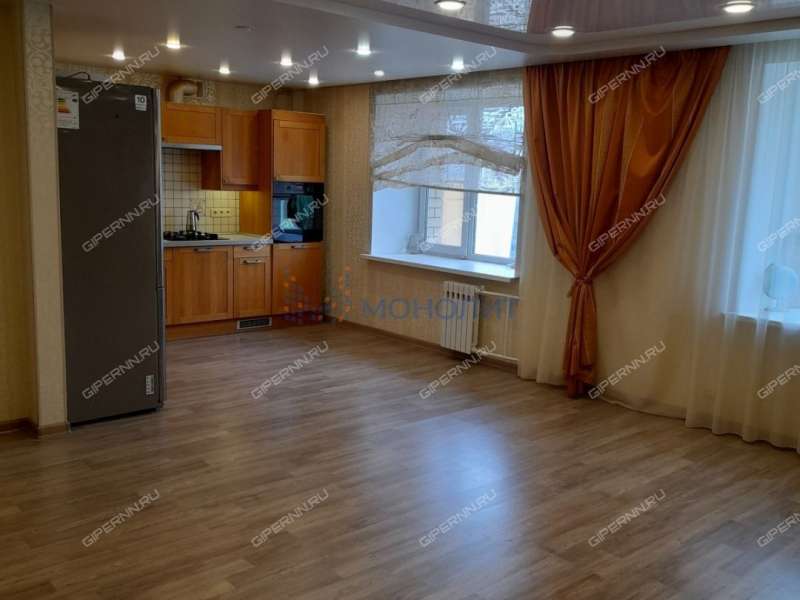 трёхкомнатная квартира на улице Родионова дом 189/24