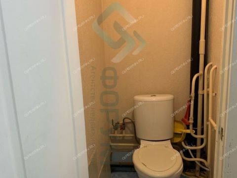 1-komnatnaya-ul-marshala-kazakova-d-8 фото