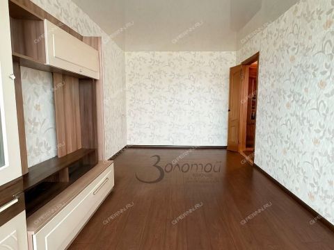 1-komnatnaya-ul-strokina-d-18 фото