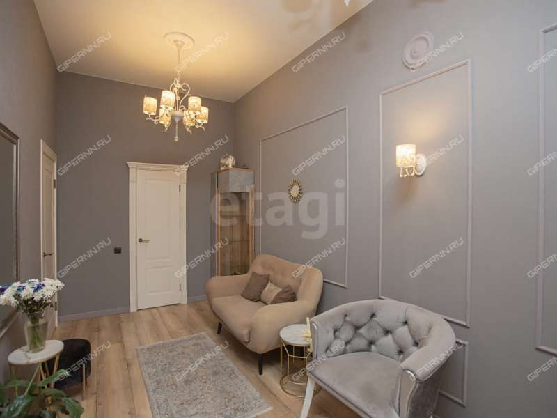 трёхкомнатная квартира на улице Июльских Дней дом 1 к2