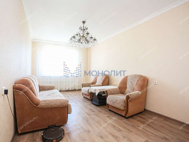 трёхкомнатная квартира на Окской улице дом 1