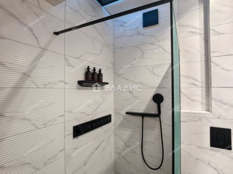 1-komnatnaya-prosp-molodezhnyy-d-18 фото