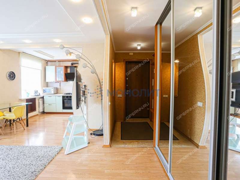 трёхкомнатная квартира на улице Генкиной дом 82