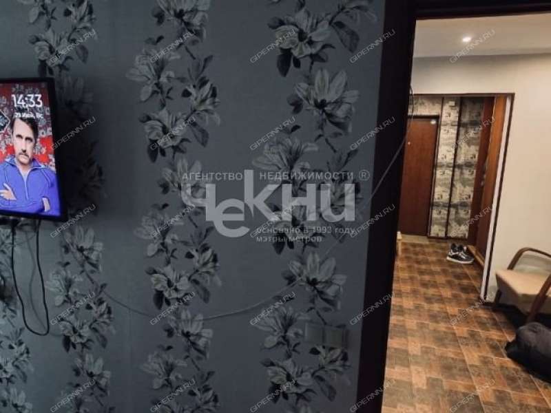 трёхкомнатная квартира на улице Героя Советского Союза Усилова дом 1