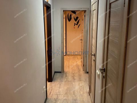 3-komnatnaya-b-r-60-letiya-oktyabrya-d-21-k2 фото