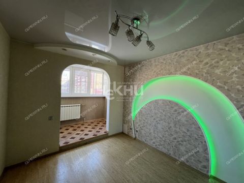 3-komnatnaya-ul-kosmonavta-komarova-d-2-k1 фото