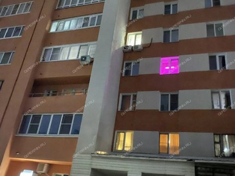 3-komnatnaya-ul-oktyabrskoy-revolyucii-d-42 фото