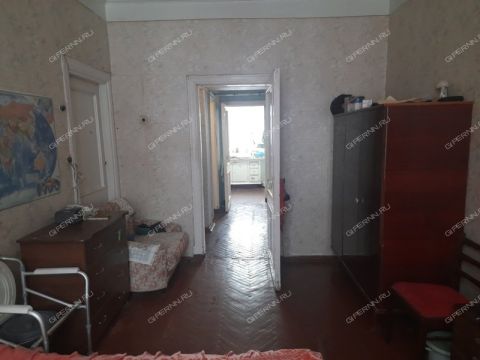 3-komnatnaya-ul-krasnodoncev-d-3 фото