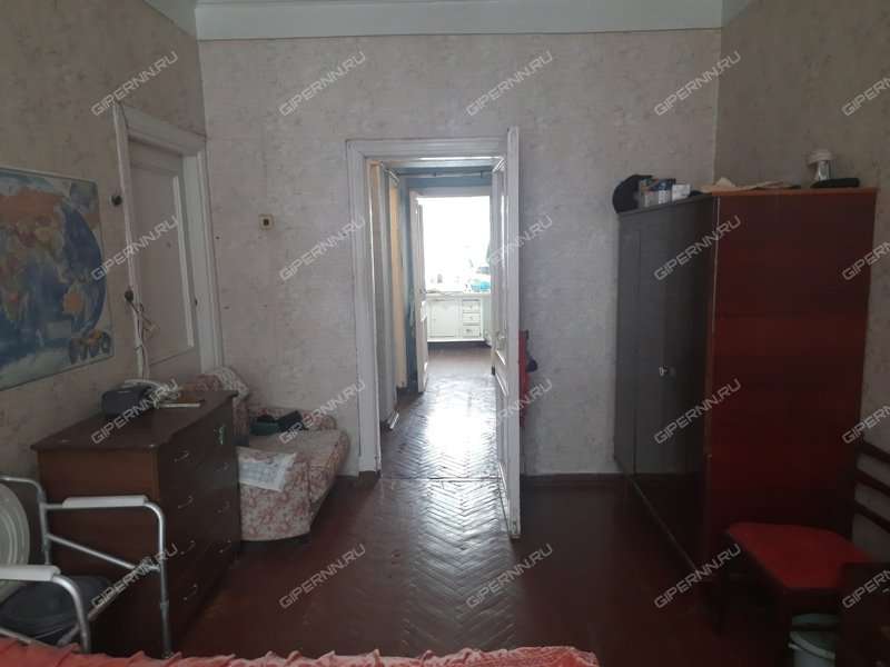 трёхкомнатная квартира на улице Краснодонцев дом 3