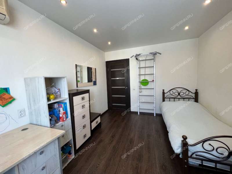 трёхкомнатная квартира на улице Сергея Акимова дом 22