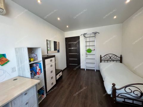 3-komnatnaya-ul-sergeya-akimova-d-22 фото