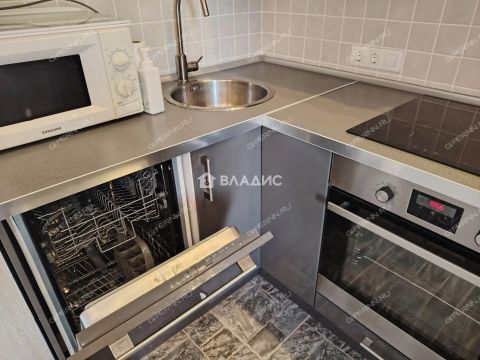1-komnatnaya-ul-akademika-saharova-d-111-k1 фото