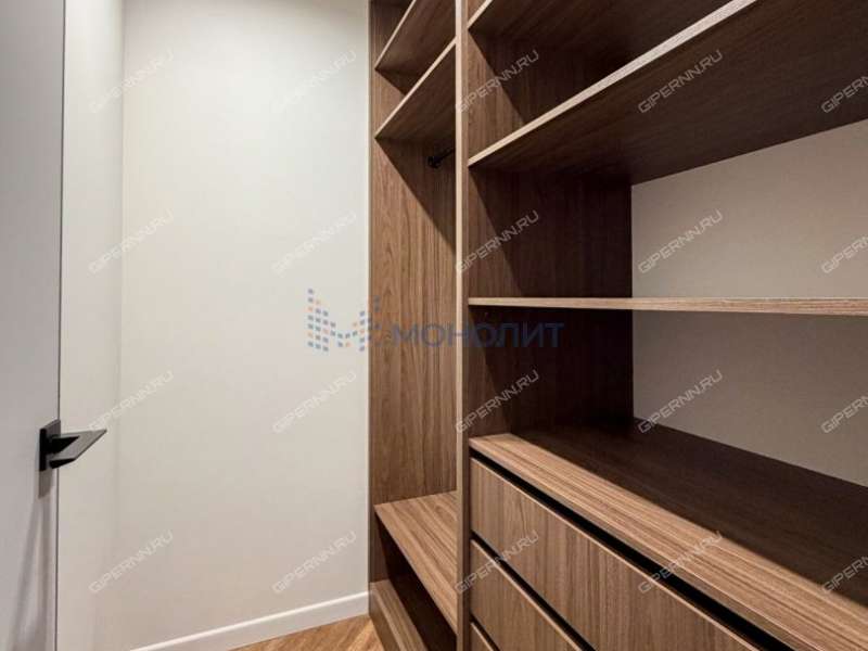 четырёхкомнатная квартира на Лысогорской улице дом 89 к1