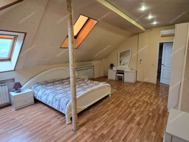 трёхкомнатная квартира на Студёной улице дом 55а