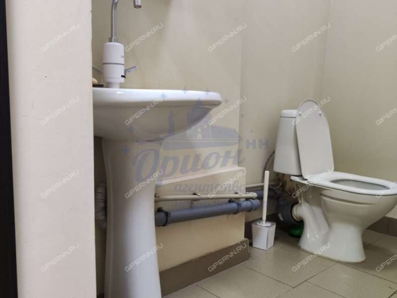 помещение под помещение свободного назначения на улице Героя Рябцева