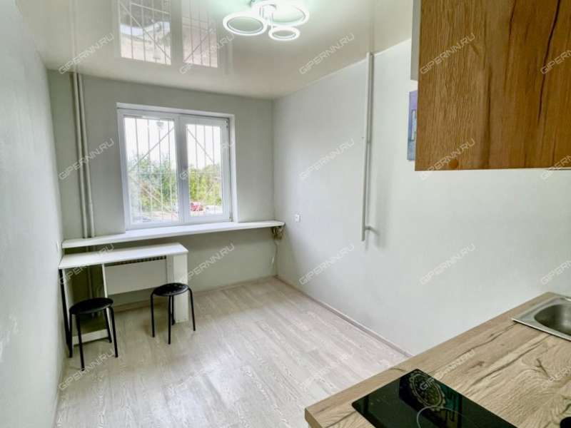 квартира-студия на проспекте Бусыгина дом 56