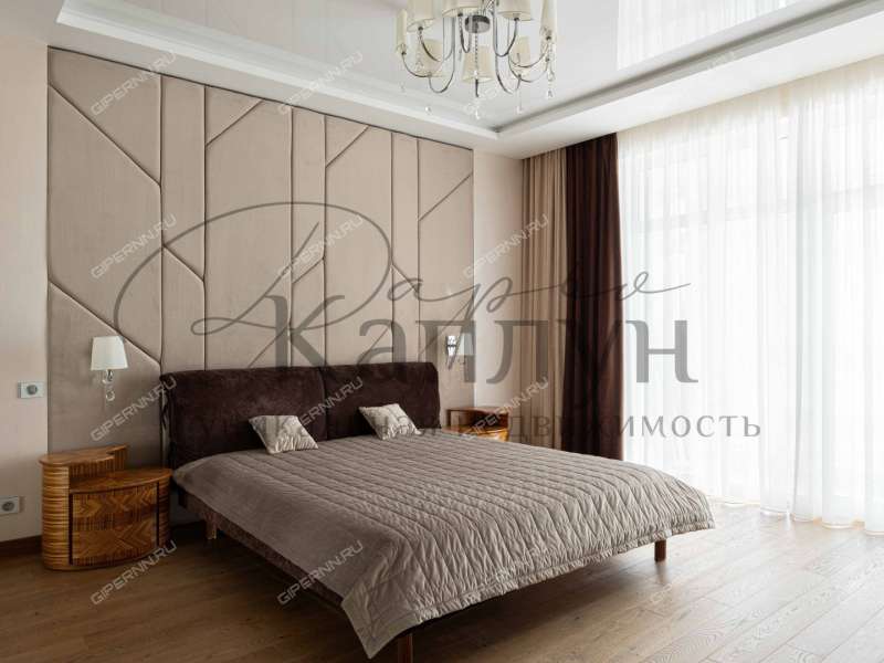 четырёхкомнатная квартира на улице Максима Горького дом 77