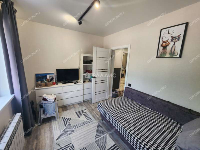 дом на улице Островского рабочий посёлок Горбатовка